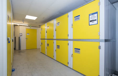 Access Self Storage Basingstoke - lockers