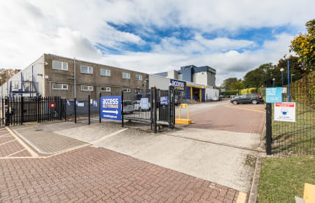 Access Self Storage Basingstoke - entrance