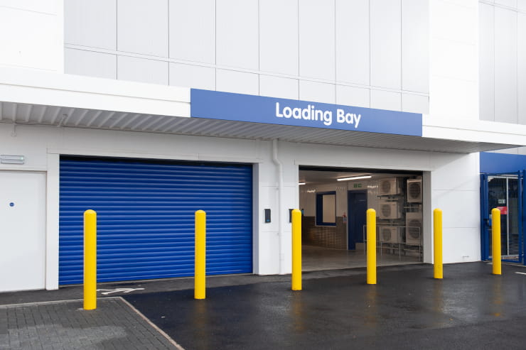 Access Self Storage Brentford - loading bay