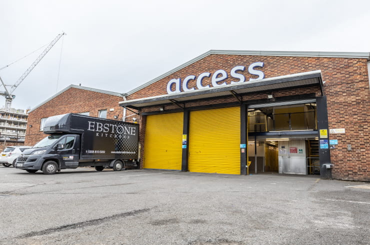 Access Self Storage Hanwell - loading bay