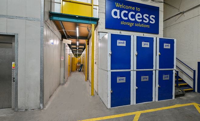 Locker storage near Isleworth