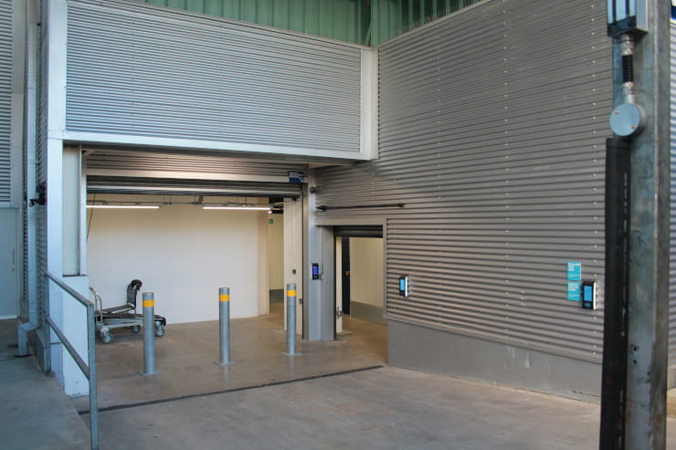 Access Self Storage Kings Cross - loading bay