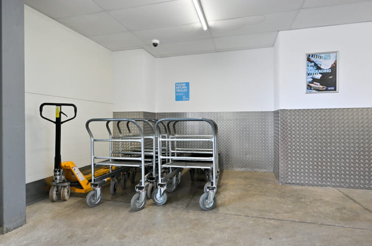 Free Use of Trolleys