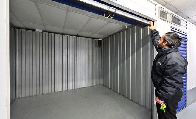 Storage units in Romford