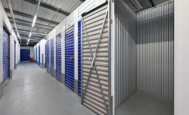 Self storage units for rent near Romford