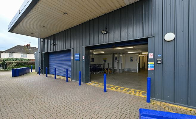 Loading bay at Access Self Storage St Albans