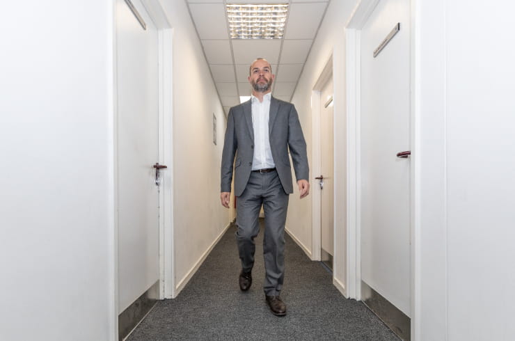 Access Self Storage Office Space in Twickenham - Bright and Spacious Corridor