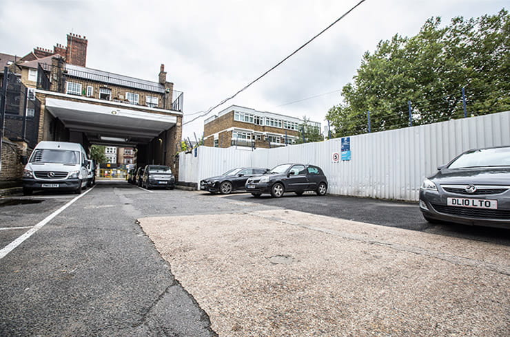 Access Self Storage West Norwood - parking