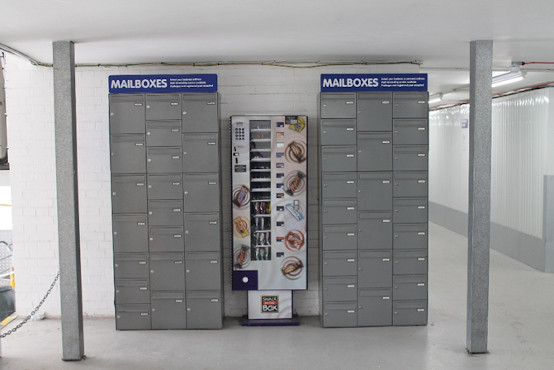 Secure mailbox rental
