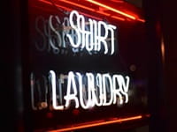 Neon sign - shirt laundry