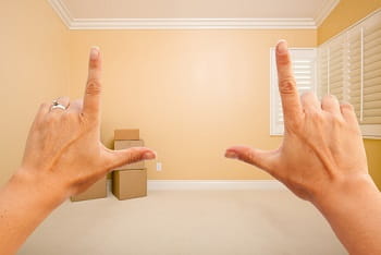 Using fingers to measure room size