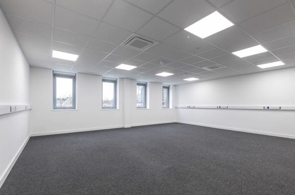 Access Offices Sydenham - large office